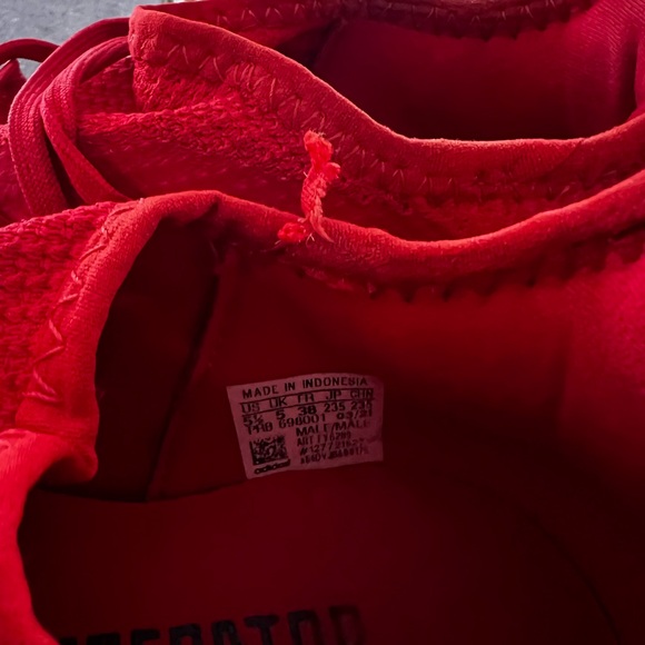 Adidas predator multi-surface soccer cleats size 38. - Picture 4 of 6